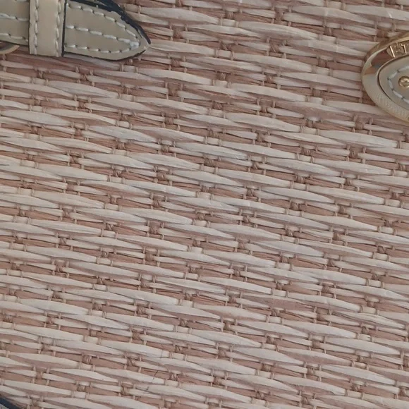 Etienne Aigner Spacious Woven Zippered Bag - Picture 9 of 16